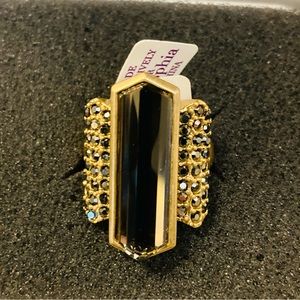 Lia Sophia ring - size 6 NWT